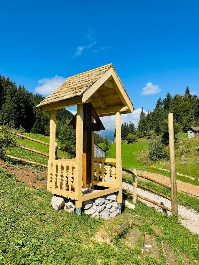 Andolia Lodge *